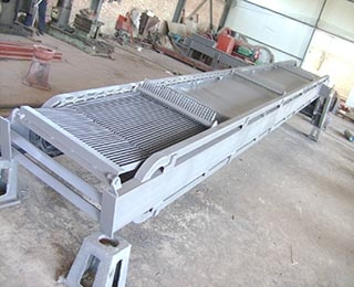 循环式齿耙清污机